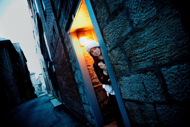 Old Montreal Ghost Walking Tour - Value check: $26.34 for 90 minutes of nighttime theater