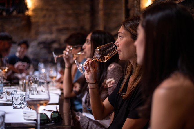 Old Montreal Guided Food Tour with 8+ Local Delicacies Tastings - Bistro Brasserie Soeurs Grises: Beer (4 oz) or Hot Tea, Plus a Proper Toast