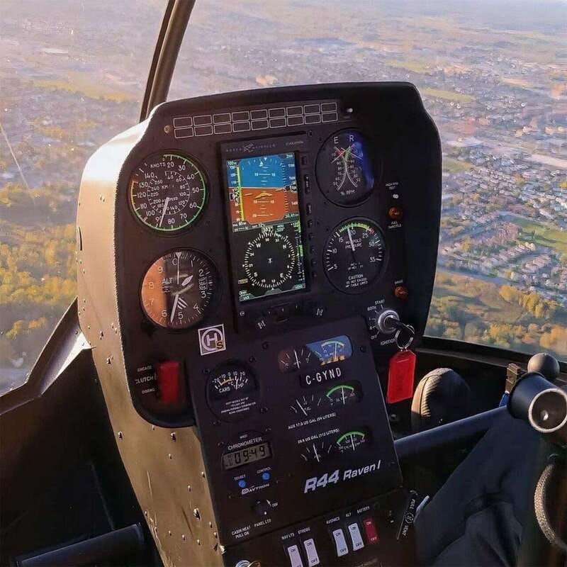 Ottawa: Helicopter Ride with Live Commentary - Live commentary through headsets: how to make sense of the noise