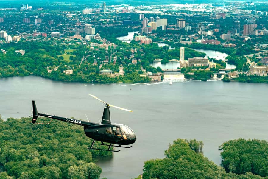 Ottawa Helicopter Tour: Fall Colors in Gatineau Park - Entering the experience at the Canada Aviation and Space Museum