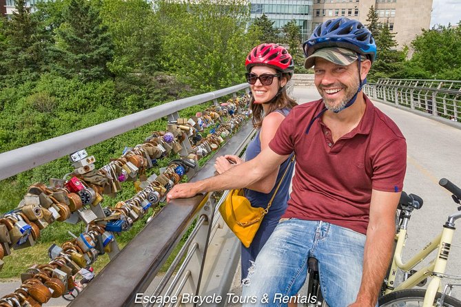 Ottawa Highlights 3.5 Hour Bike Tour - Rideau Canal Western Pathway: the most scenic way to get your bearings