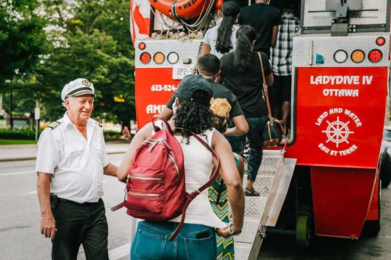Ottawa: Hop-On Hop-Off Guided City Tour Pass - ByWard Market: where your hop-off turns into real-life Ottawa