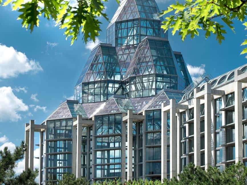 Ottawa: National Gallery of Canada Admission - Start at the main entrance, get oriented fast