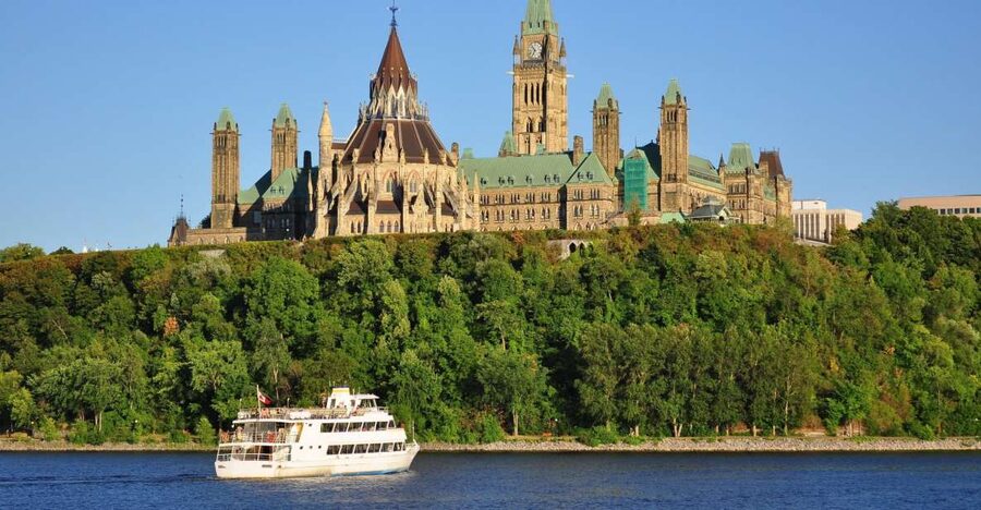 Ottawa Premium Small Group Tour with Canal Cruise - Price and value: is $116 worth it for this route?