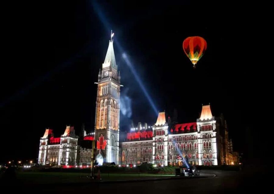 Ottawa: Small Group Night Tour With River Cruise - The narrated driving tour: Parliament Hill to the Supreme Court lights