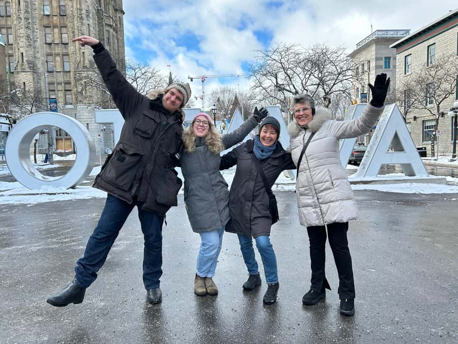 Ottawa: Taste of the ByWard Market Food Tour - Guide impact: the difference between a walk and a story