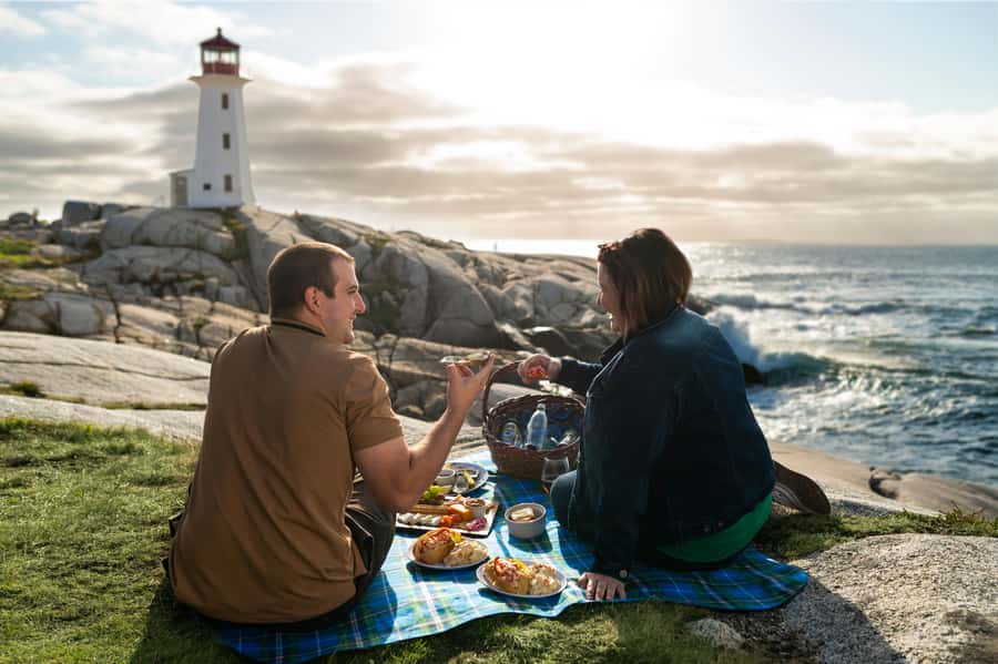 Peggy's Cove Express Tour - Halifax pickup near PEIR 22: how the start keeps stress low