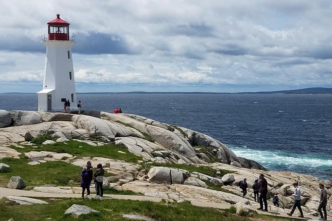 Peggy’s Cove & Halifax Historic Tour - Halifax Citadel National Historic Site: the quick drive-by and ticket reality
