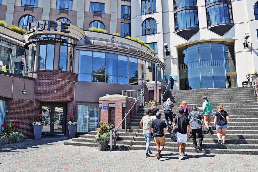 Pickle Pub Crawl: Ferry Rides and Appetizers - Should you book the Pickle Pub Crawl in Victoria?
