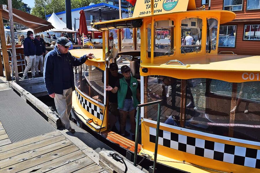 Pickle Pub Crawl: Ferry Rides and Appetizers - What’s included, what’s not, and how the $52 adds up