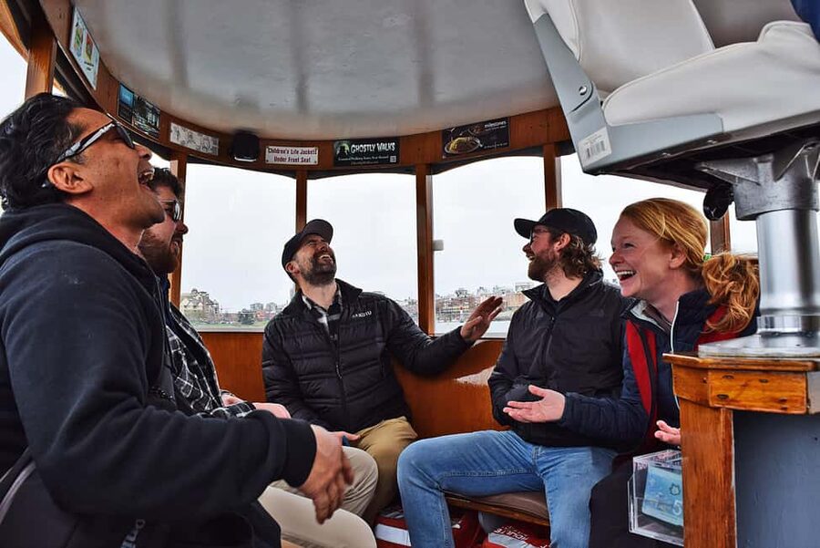 Pickle Pub Crawl: Ferry Rides and Appetizers - Who this tour suits best (and who should skip it)