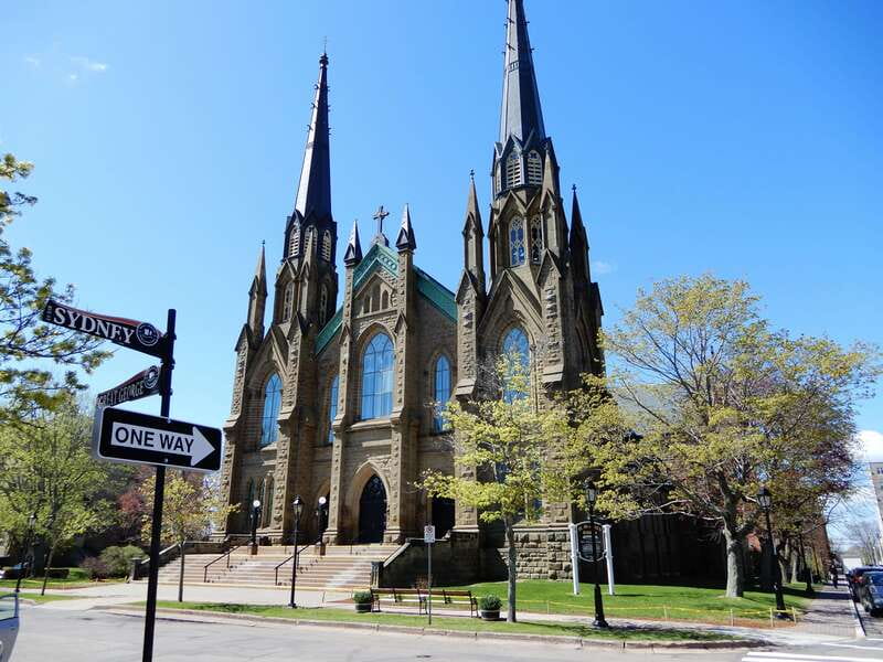 Prince Edward Island: Small Group Charlottetown Walking Tour - From Founders Hall to Confederation Landing: Setting the Scene on Prince St.