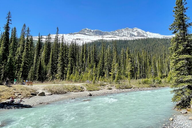 Private Banff and Yoho National Park Tour with Moraine Lake - Banff Avenue in the late day: the easiest way to end the loop