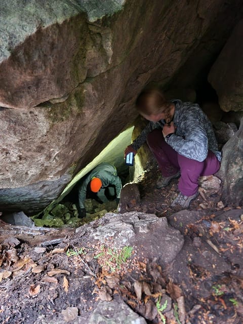 Private Nottawasaga Bluffs Caves Hike - Creemore/Collingwood - Side Caves, Long Narrow Crevices, and the Beaver Valley Lookout