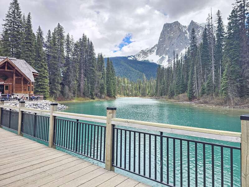 Private Tour Banff/Emerald Yoho Customized Sightseeing - How a 9-hour schedule turns into 6 to 8 places (without feeling factory-made)