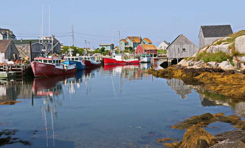 Private Tour: Peggy’s Cove, Mahone Bay & Lunenburg 8 hrs - Queensland Beach Provincial Park: where the water looks too clear