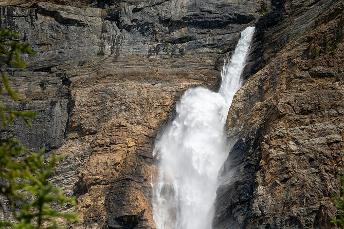 Private VIP Tour in Lake Louise, Moraine and Hidden Gems - A private Rockies day, planned for up to 6