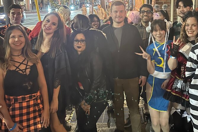 Pub Crawl Toronto - The guide and the group: where the night can soar or fall flat