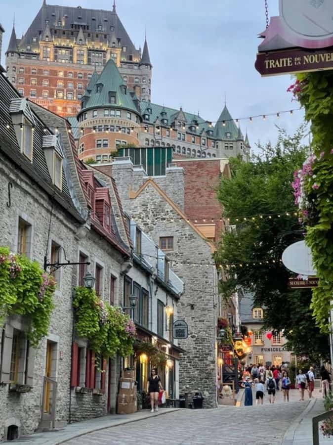 Quebec : Best Street Food Tour With A Local Guide - Who should book this Old Quebec street food tour