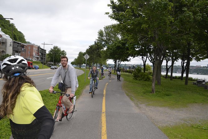 Quebec City: Electric Bike Tour - Château Frontenac: iconic views plus smarter angles for photos