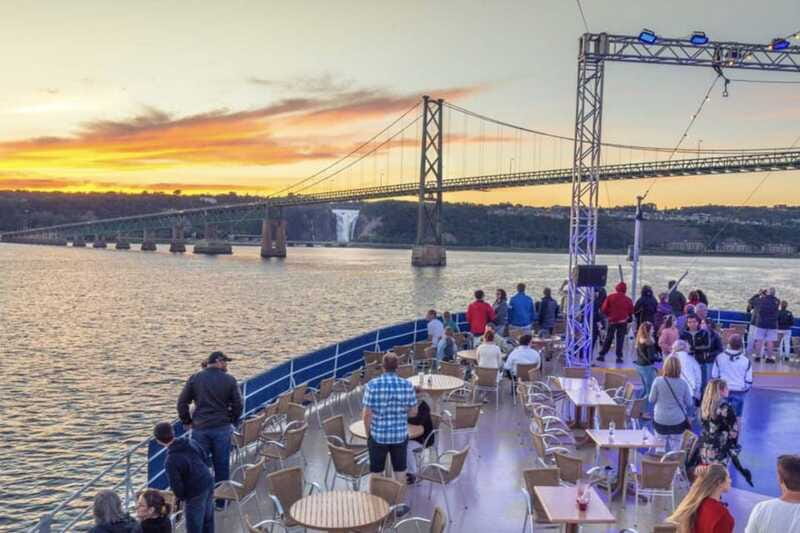 Québec City: Evening Cruise with Live DJ - Weather, Comfort, and Safety on a Boat Cruise