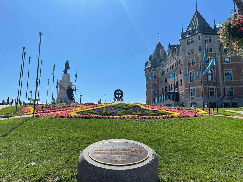 Quebec City: Historic District Walking Tour (2h) - Old Quebec stop by stop: what each place adds to the story