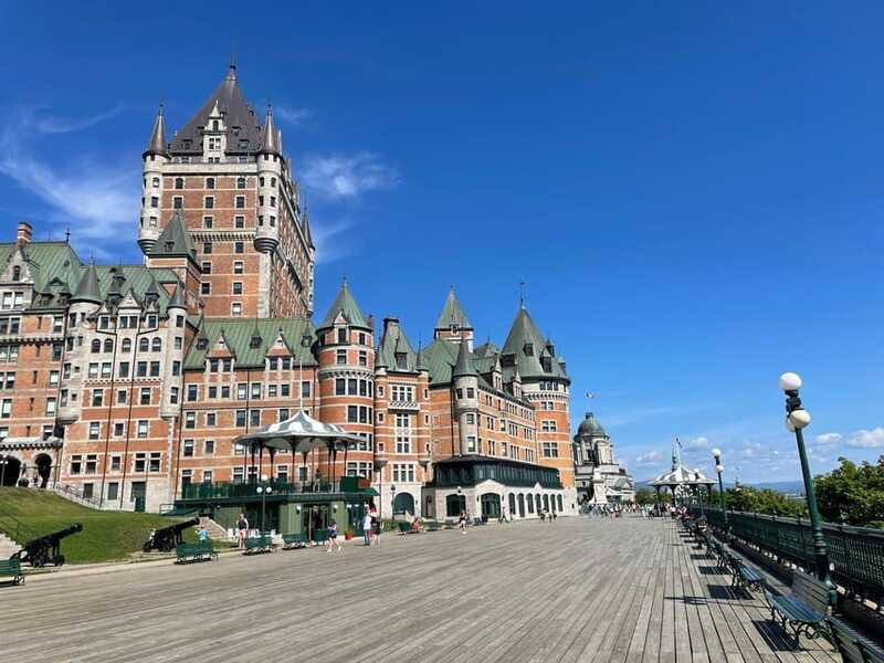 Quebec City: Historic District Walking Tour (2h) - The part I value most: the guide’s food advice and trap warnings