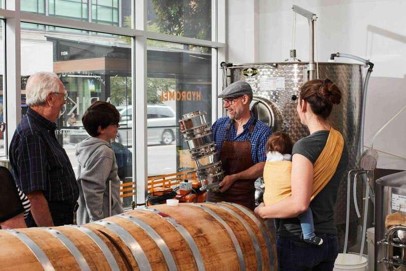Quebec City: Honey and Distillery Tour with Tasting - Key things to know before you go