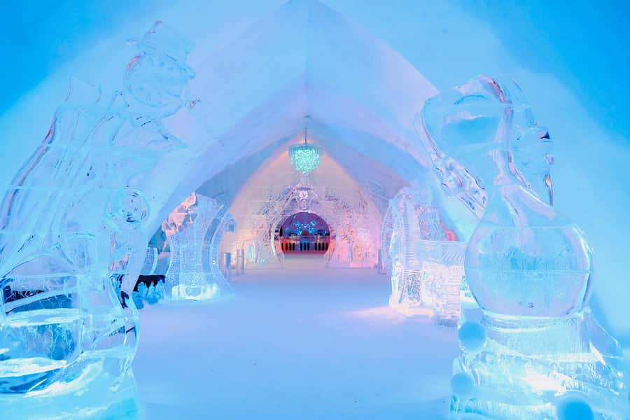 Quebec City: Hotel de Glace Ice Hotel Visit - Cold-Weather Reality Check: What to Wear and What to Leave Behind