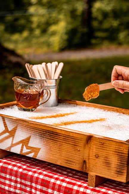 Quebec City (Lévis): self-guided sugar shack tour + meal + maple taffy - Key Things I Think Are Worth Your Time