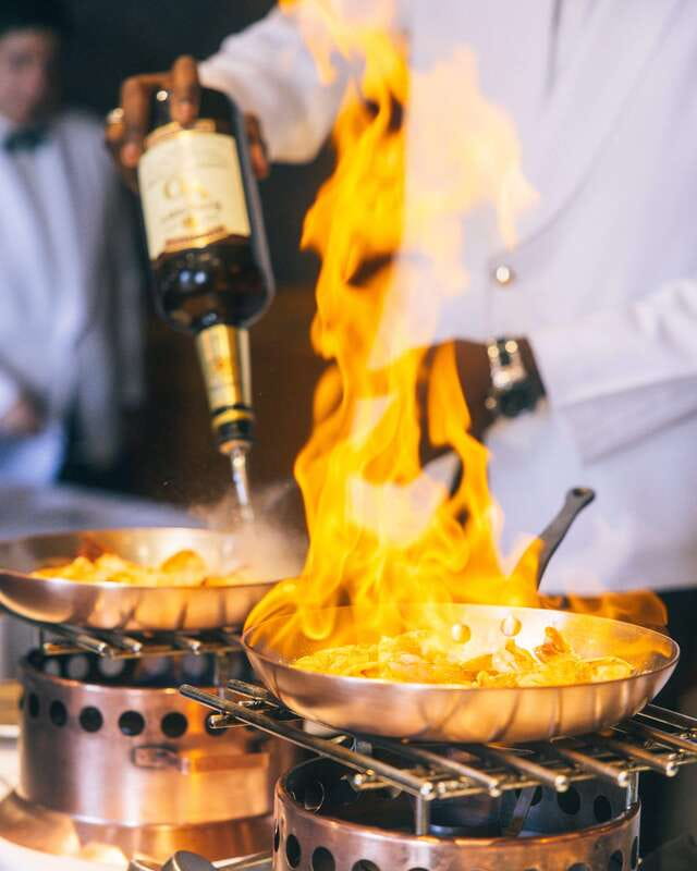 Quebec City: Old Quebec 5-Course Gourmet Food Tour - What to watch for at each stop, from atmosphere to timing