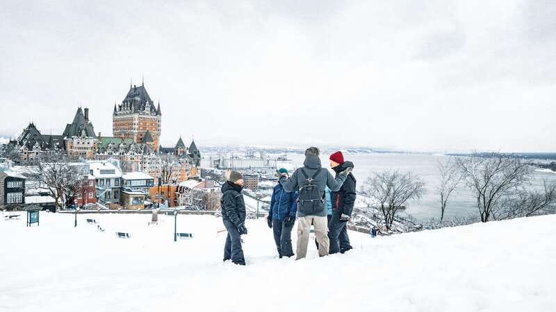Quebec City: Old Quebec Classic Walking Tour with Funicular - How the guide turns streets into stories (and gives real tips)