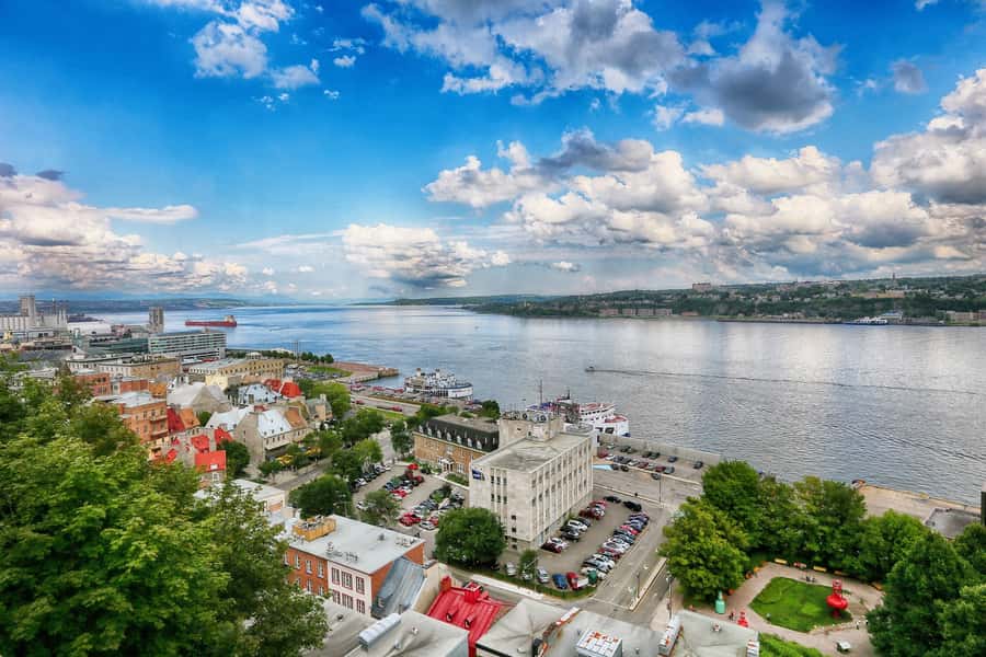 Quebec City: Private Walking Tour with a Local - The price is $40, and the value is in personalization