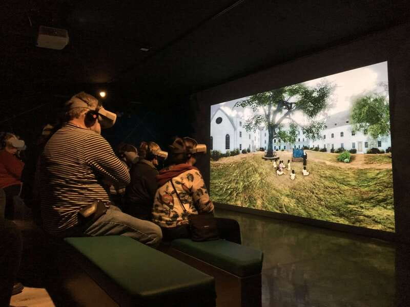 Quebec City's History in Virtual Reality - Ten moments, forty minutes, and how the story is paced