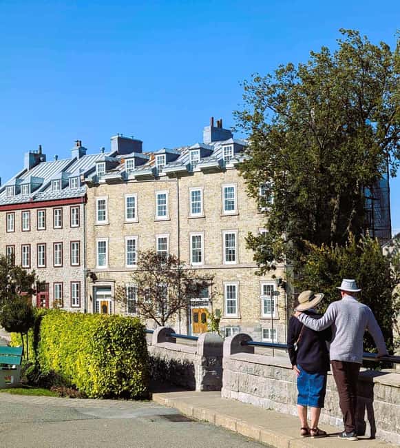 Quebec City Scenic Walking Tour - Lower Town to Upper Town: a short route with real payoff