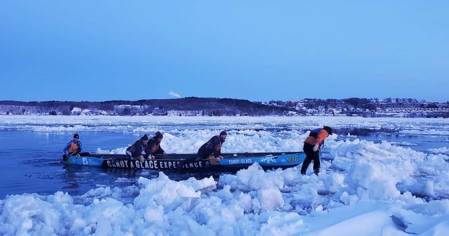Quebec City: Sunset Ice Canoe Experience with Sauna - On the river: sunset paddling, ice breaks, and the crunch under your feet