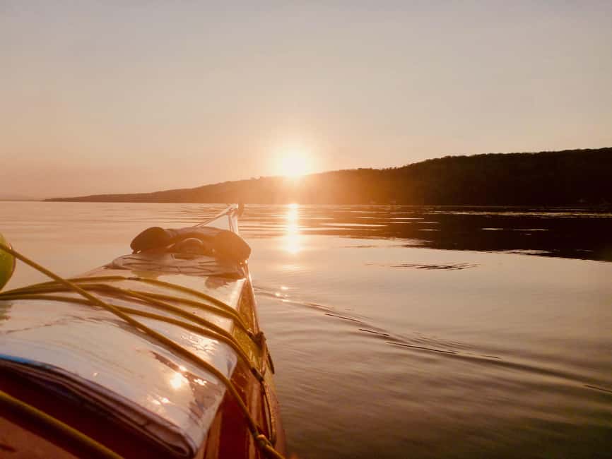 Quebec City Sunset Sea-Kayaking Tour with Mapple Wine - Logistics that can surprise you: carrying kayaks and the small group rhythm