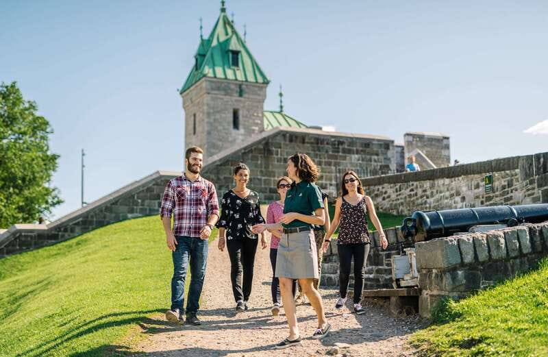 Québec: Fortifications-of-Québec Guided Walking Tour - Meeting on Dufferin Terrace: Where to Find the Tour