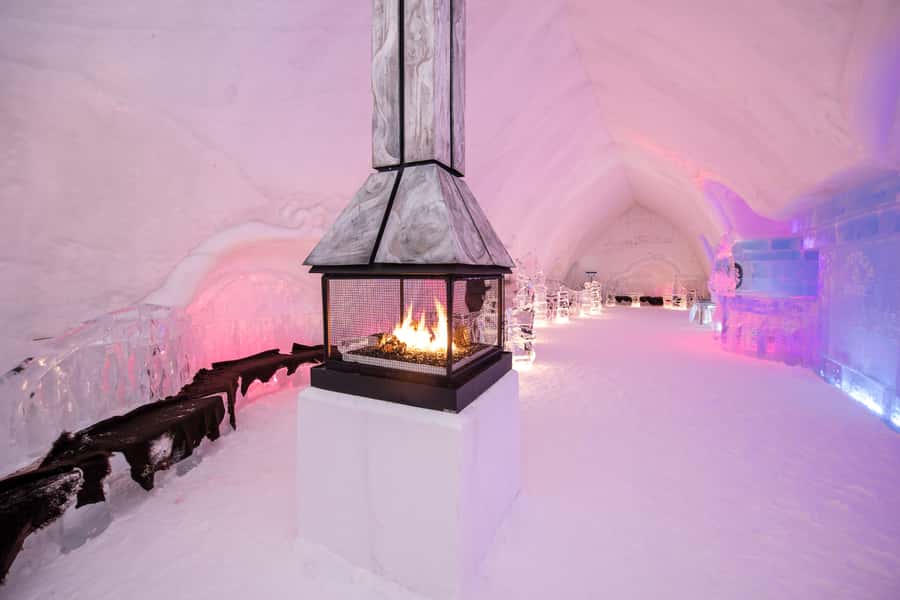 Quebec Ice Hotel Entrance Ticket with Transportation - Getting to Hôtel de Glace: Where to Meet and What Time to Arrive