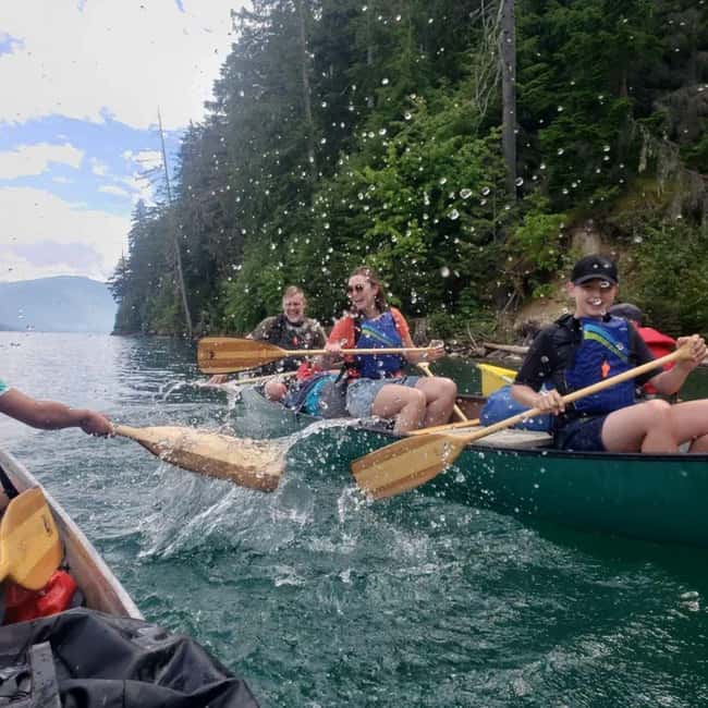 Revelstoke: Guided Canoe Tour with Snacks - How the 2-hour itinerary flows, from meeting point to time on the lake
