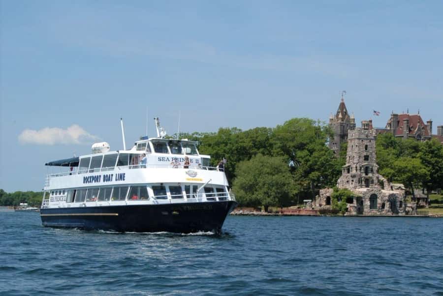 Rockport, ON: 1000 Islands /Boldt Castle Sightseeing Cruises - Pick the right cruise length, from 1-hour views to the full 5-hour Boldt Castle day