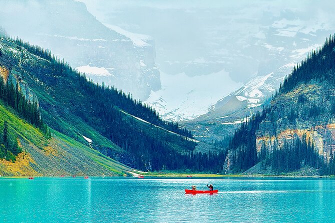 ShuttleBus 2way Banff to Lake Louise (1Hr) and Moraine Lake (1Hr) - Driver commentary and wildlife sightings that make the ride worth it