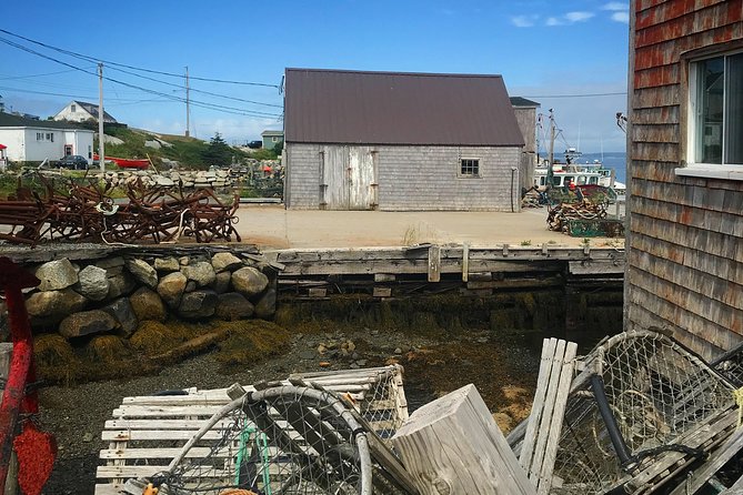 Small Group Tour - Peggy's Cove, Lunenburg, the Annapolis Valley - Optional Lightfoot and Wolfville Vineyards Stop