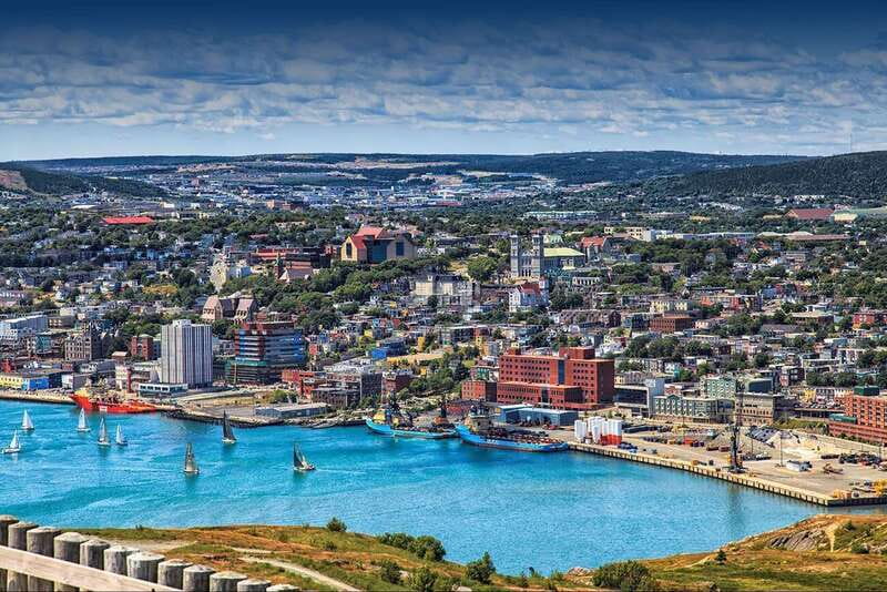 St. John's: Guided Walking Tour of the City - Water Street and Duckworth Street, the oldest streets you will actually enjoy