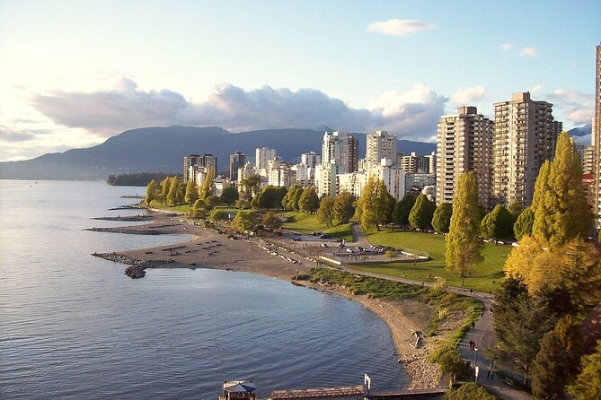 Stanley Park Self Guided Bike Tour - Totem Poles and Brockton Point: where stories get specific
