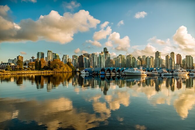 Stanley Park Self Guided Bike Tour - Vancouver Aquarium area: choose your level of curiosity