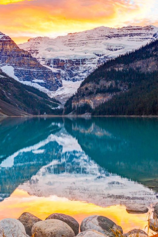 Sunrise or Sunset/Stargazing Tour at Moraine Lake from Banff - Comfort and packing list for a cold, changeable Banff evening or morning