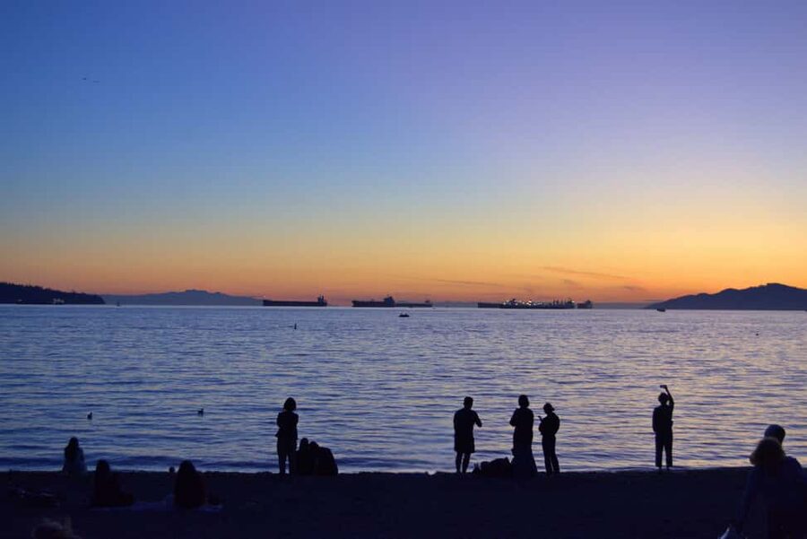 Sunset Bus Tour: Stanley Park & English Bay Photostops - English Bay at Sunset Beach, Where the Evening Actually Feels Like Vacation