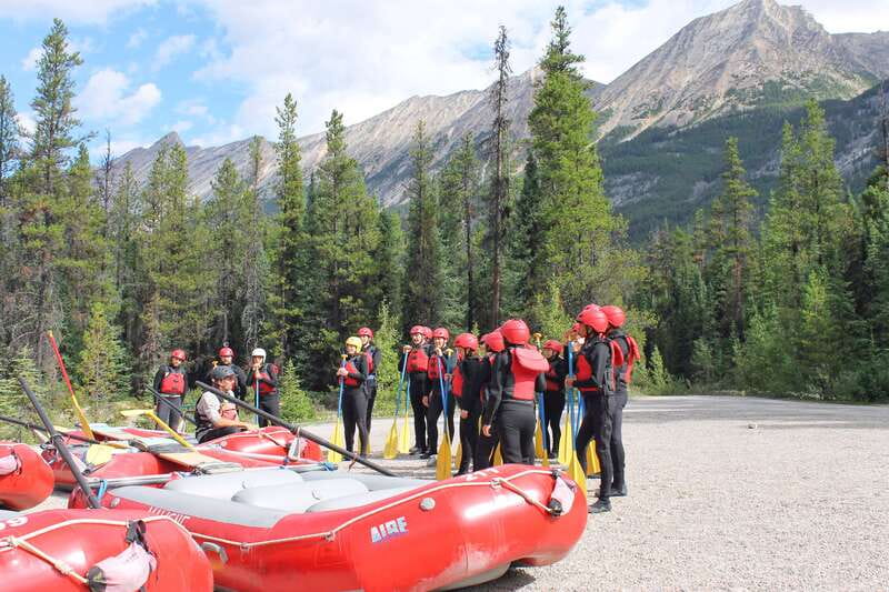 Sunwapta Challenge Whitewater Rafting in Jasper - Key things that make this rafting trip worth it