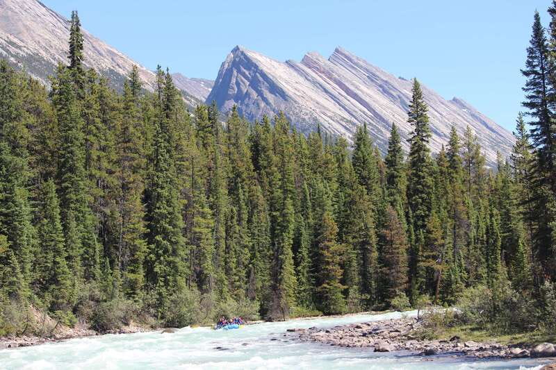 Sunwapta Challenge Whitewater Rafting in Jasper - The 30-minute safety briefing you actually need